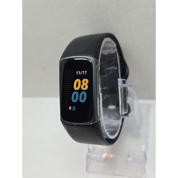 Fitbit Charge 5 Fitness Tracker GPS SpO2 Sleep Monitor Activity W/ Charger Watch - Picture 2 of 13